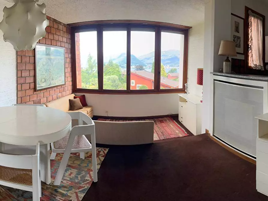 Immagine 34 di Appartamento in vendita  in via del Roccolo 42 a Laveno-Mombello