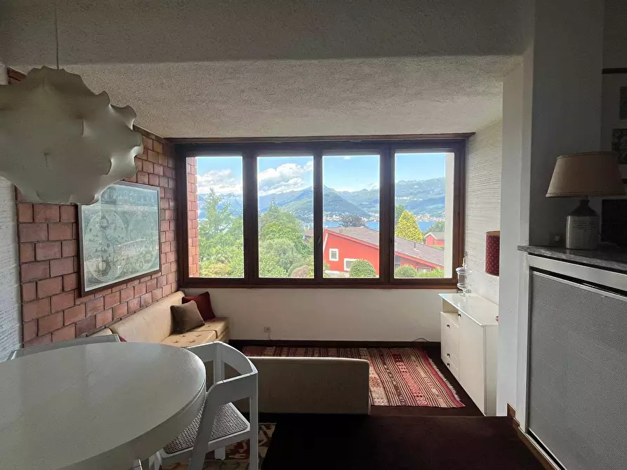 Immagine 35 di Appartamento in vendita  in via del Roccolo 42 a Laveno-Mombello