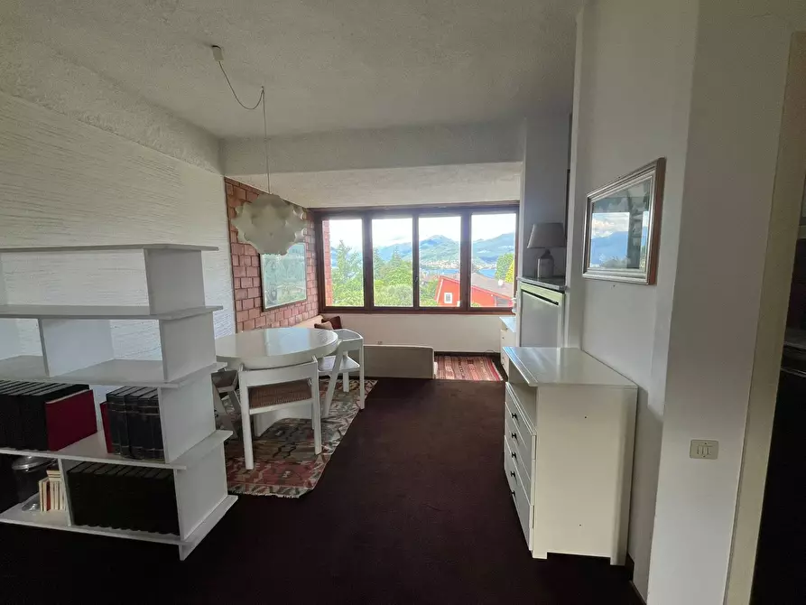 Immagine 44 di Appartamento in vendita  in via del Roccolo 42 a Laveno-Mombello