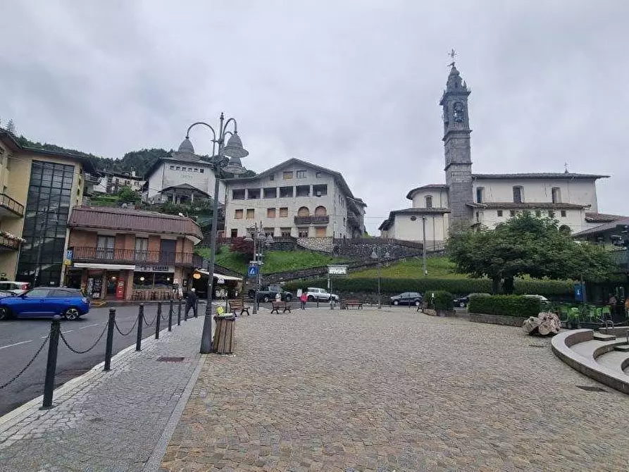 Immagine 5 di Appartamento in vendita  in VIA DRAGO a Oltre Il Colle