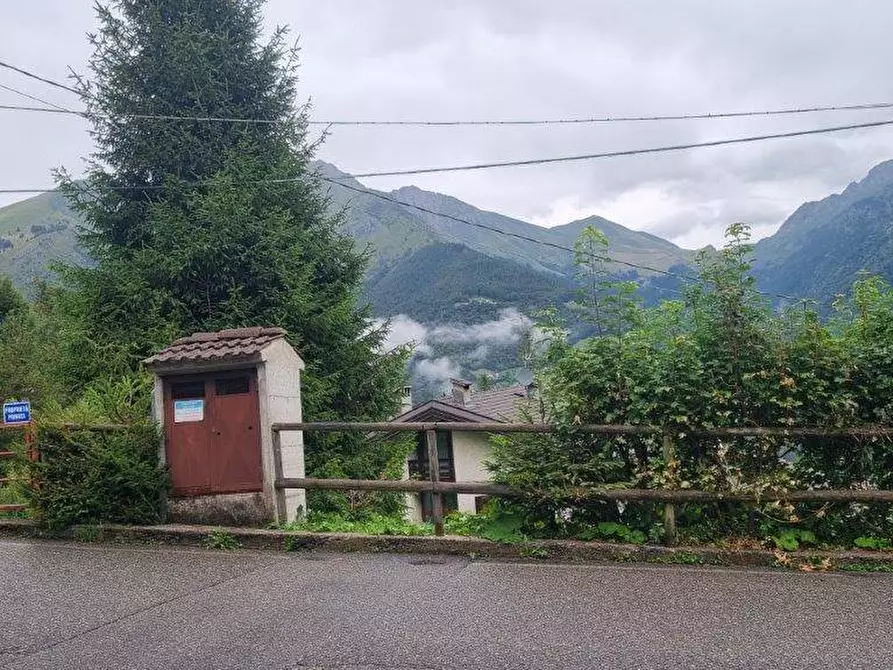 Immagine 10 di Appartamento in vendita  in VIA DRAGO a Oltre Il Colle