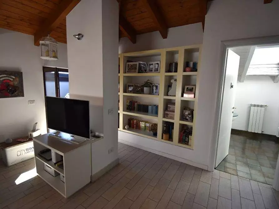 Immagine 9 di Appartamento in vendita  in VIA POGDORA 54 a Legnano