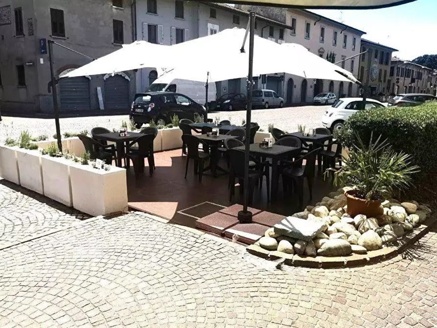 Immagine 15 di Attività commerciale in vendita  in piazza MAZZINI a Castano Primo