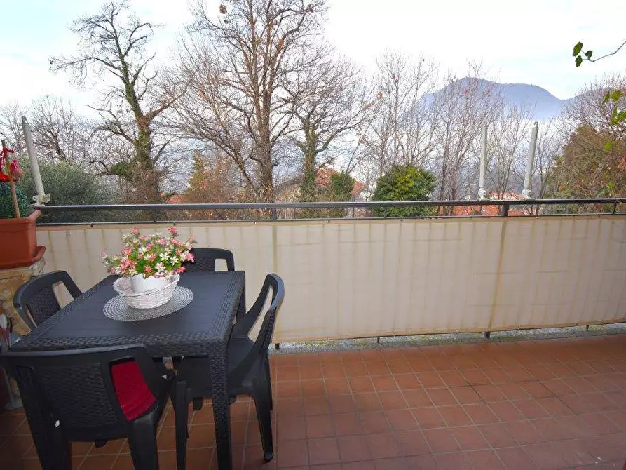 Immagine 15 di Appartamento in vendita  in via BOLZANO 11A a Gemonio