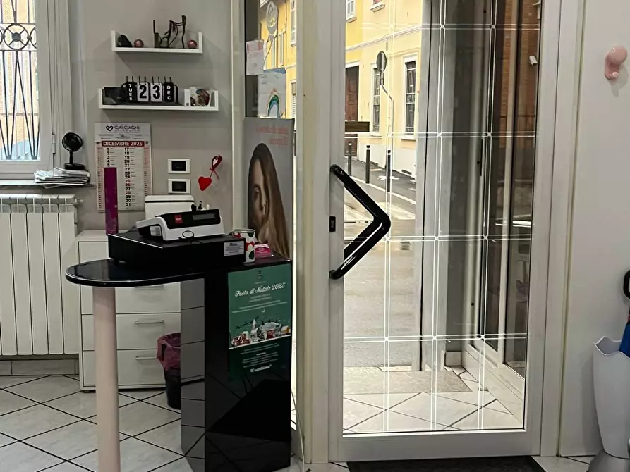 Immagine 10 di Locale commerciale in affitto  in via Roma 53 a Gorla Minore