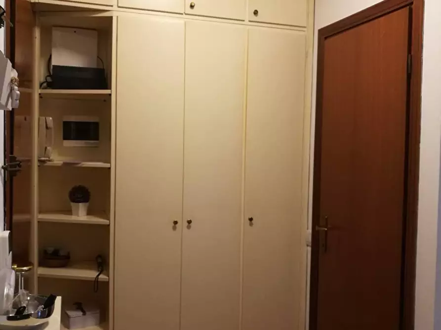 Immagine 21 di Appartamento in vendita  in via BRUGHIERA 22 a Leggiuno