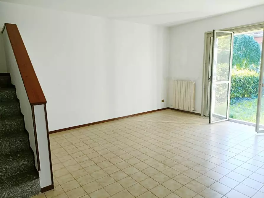 Immagine 7 di Villetta a schiera in vendita  in via GORIZIA 52 a Olgiate Olona