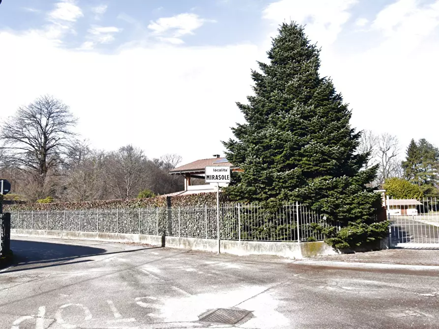 Immagine 7 di Casa indipendente in vendita  in VIA DIAZ 17 a Barasso