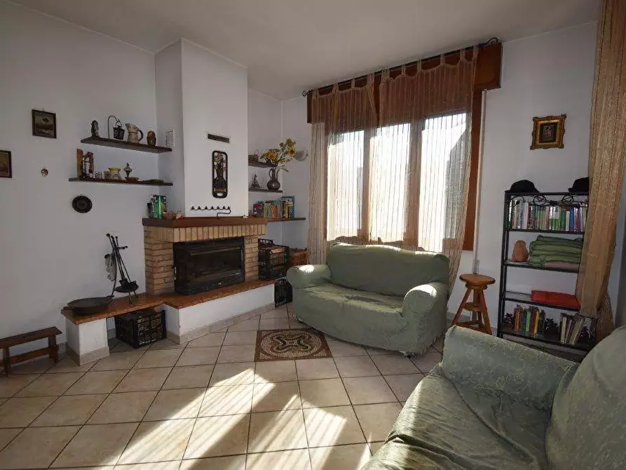 Immagine 9 di Casa indipendente in vendita  in VIA DIAZ 17 a Barasso