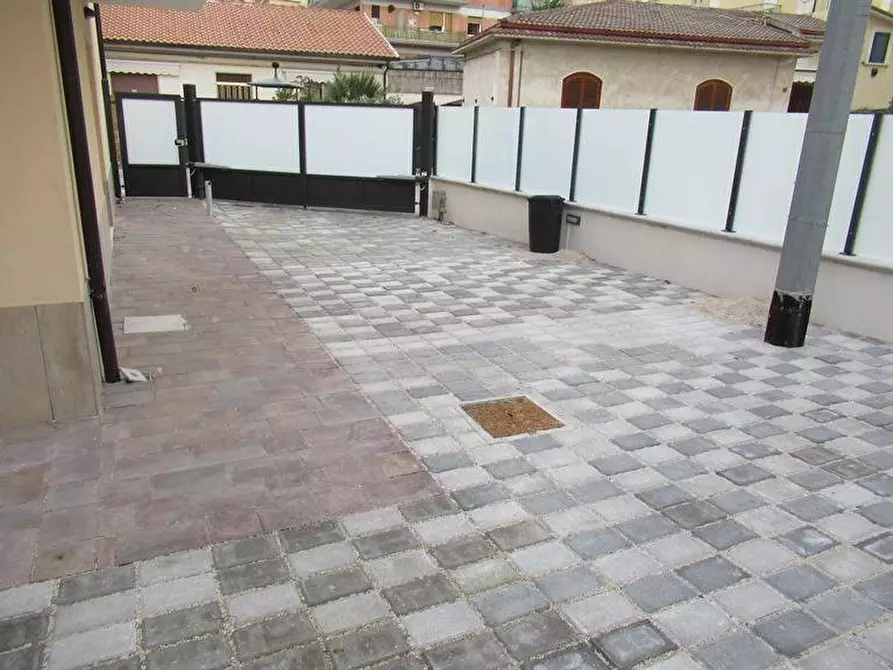 Immagine 7 di Box auto in affitto  in VIA SAVONAROLA 15 a Pescara