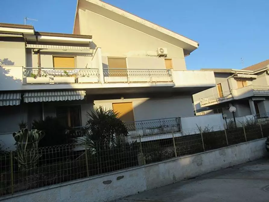 Immagine 3 di Casa semindipendente in vendita  in VIA FONTE ROMANA a Pescara