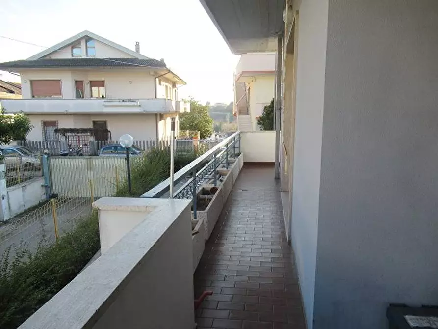 Immagine 7 di Casa semindipendente in vendita  in VIA FONTE ROMANA a Pescara