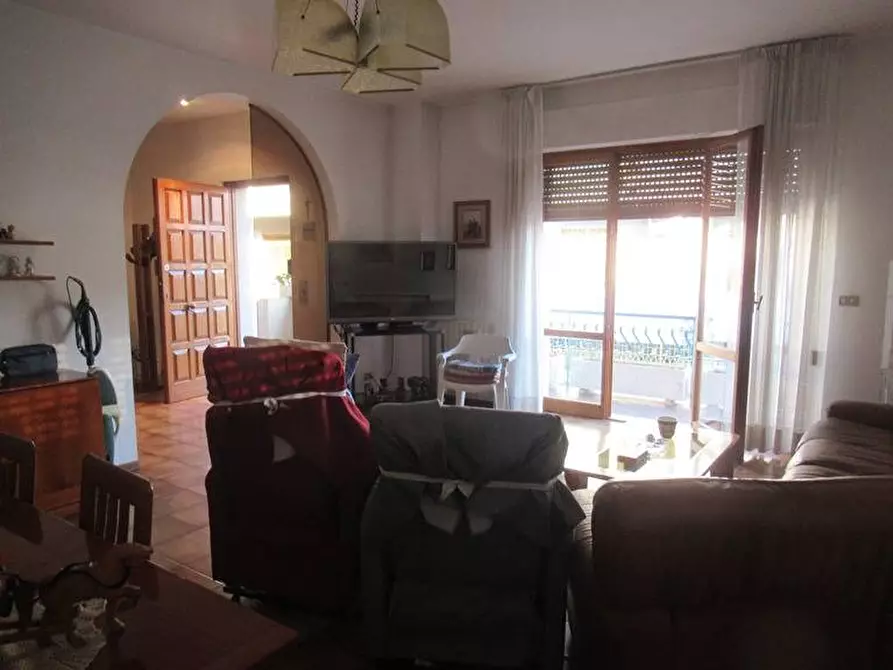 Immagine 11 di Casa semindipendente in vendita  in VIA FONTE ROMANA a Pescara