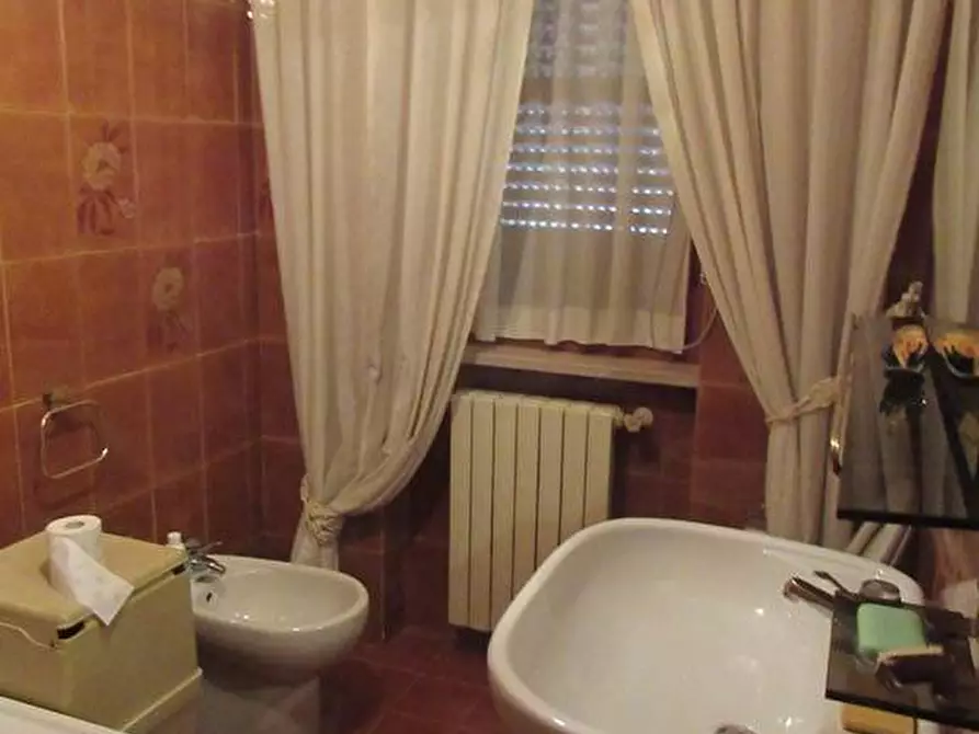 Immagine 30 di Casa semindipendente in vendita  in VIA FONTE ROMANA a Pescara