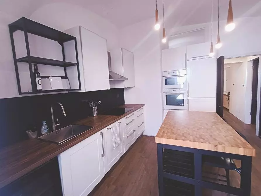 Immagine 4 di Casa semindipendente in vendita  in via del corso 40 a Brittoli