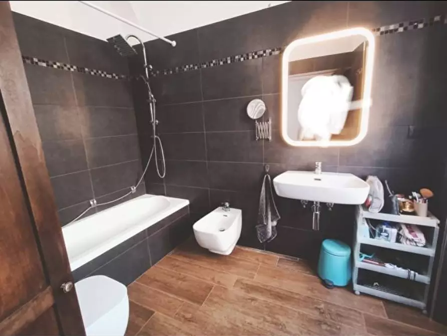 Immagine 32 di Casa semindipendente in vendita  in via del corso 40 a Brittoli