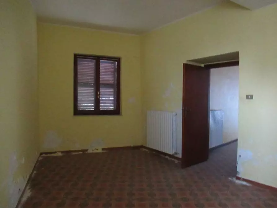 Immagine 11 di Casa semindipendente in vendita  in Via Lago Dei Greci 2/4 a Brittoli