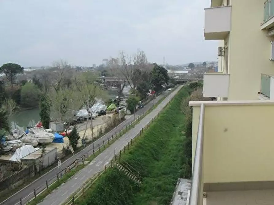 Immagine 20 di Appartamento in affitto  in Via Del Circuito a Pescara