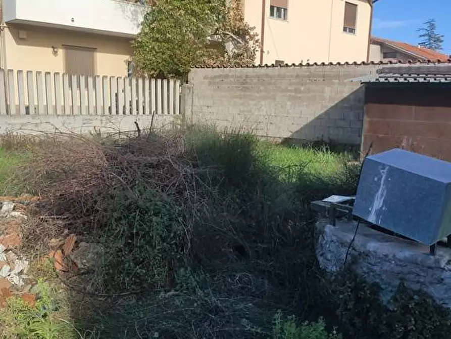 Immagine 6 di Terreno residenziale in vendita  in VIA SALARA VECCHIA a Pescara