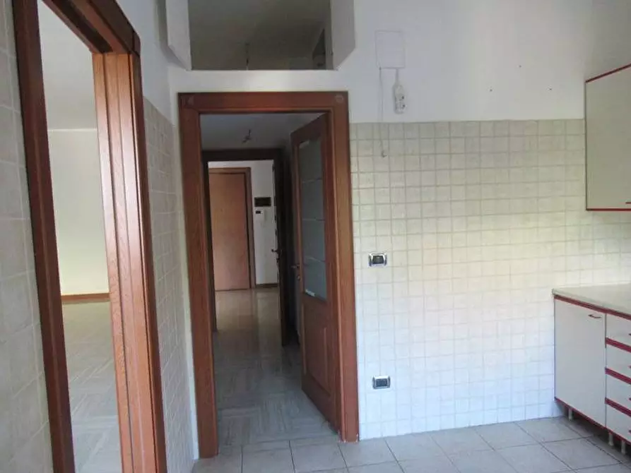 Immagine 6 di Appartamento in affitto  in via gioberti a Pescara