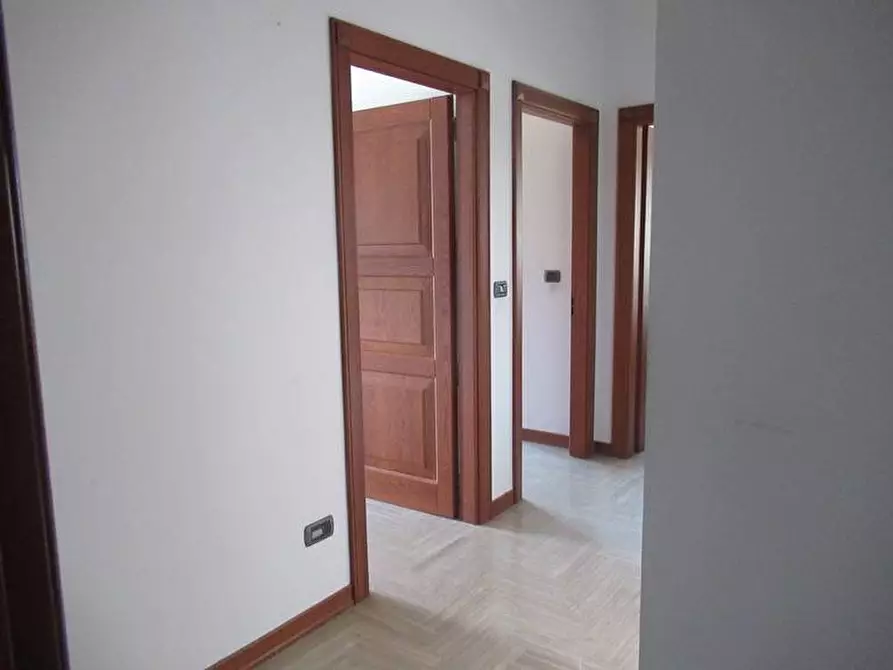 Immagine 13 di Appartamento in affitto  in via gioberti a Pescara