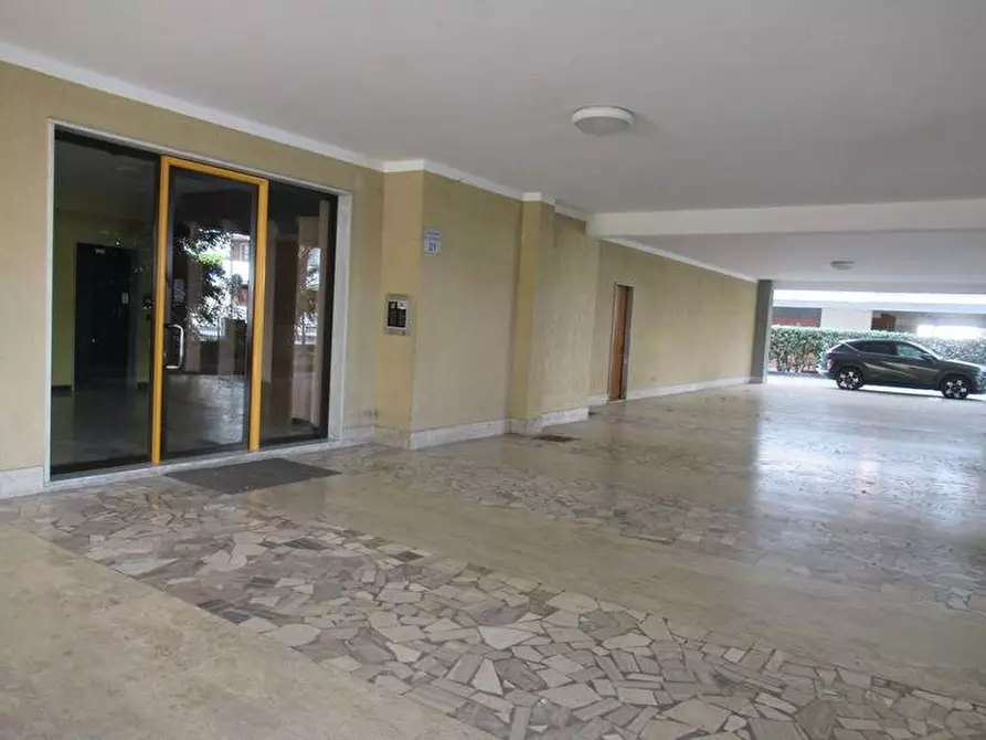 Immagine 30 di Appartamento in affitto  in via gioberti a Pescara