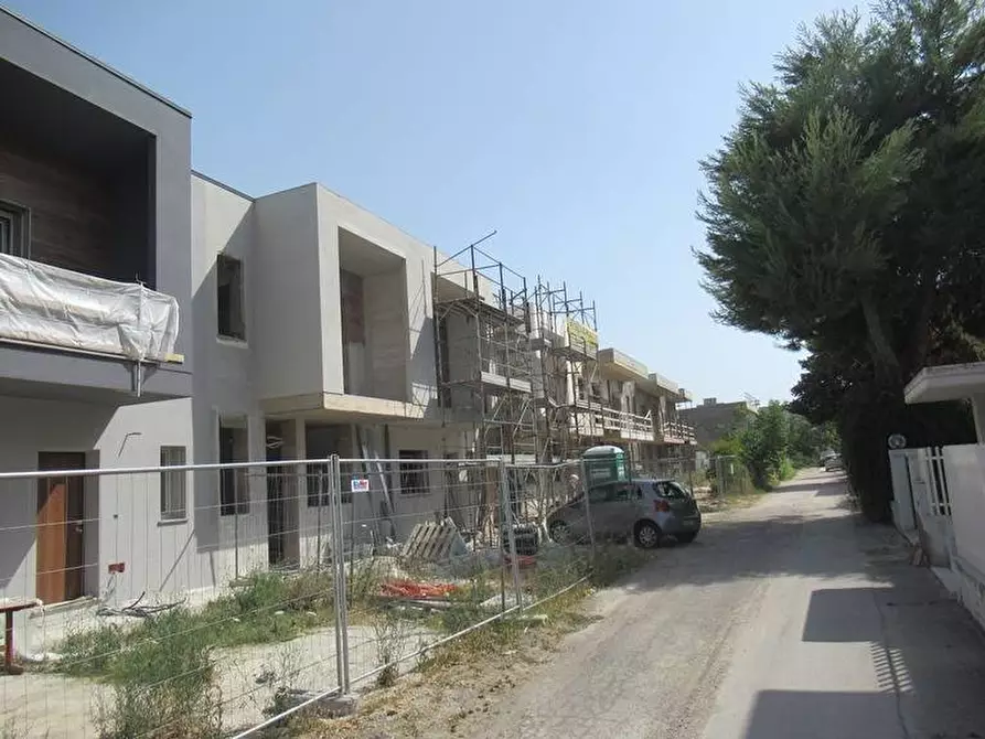 Immagine 1 di Villetta a schiera in vendita  in CHIACCHIARETTA a San Giovanni Teatino