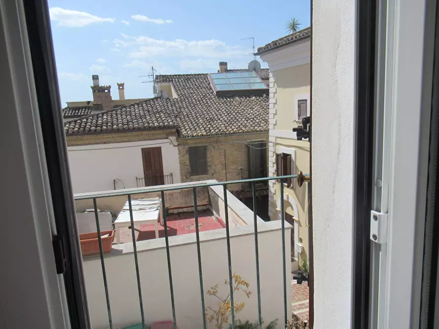 Immagine 14 di Appartamento in vendita  in Piazza D'Albenzio 15 a Brittoli