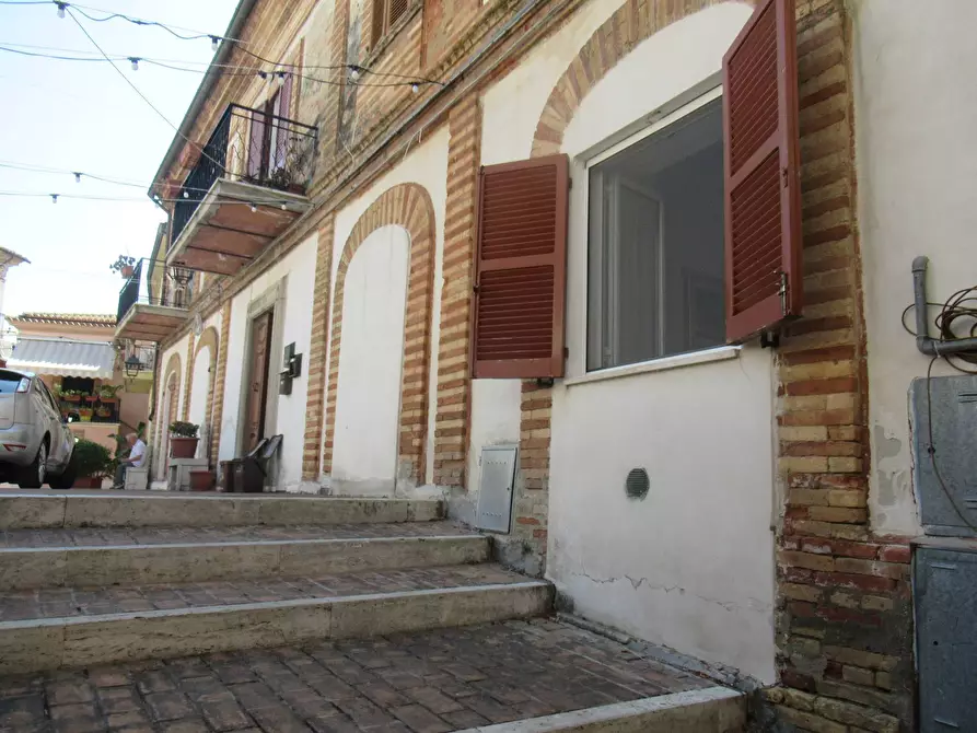 Immagine 22 di Appartamento in vendita  in Piazza D'Albenzio 15 a Brittoli