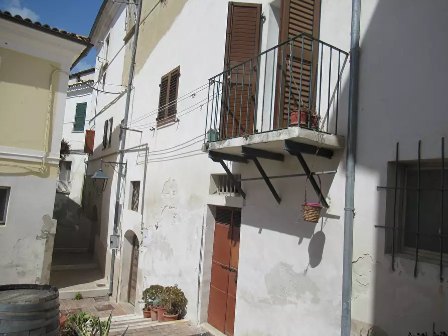 Immagine 27 di Appartamento in vendita  in Piazza D'Albenzio 15 a Brittoli