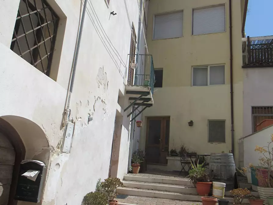 Immagine 29 di Appartamento in vendita  in Piazza D'Albenzio 15 a Brittoli