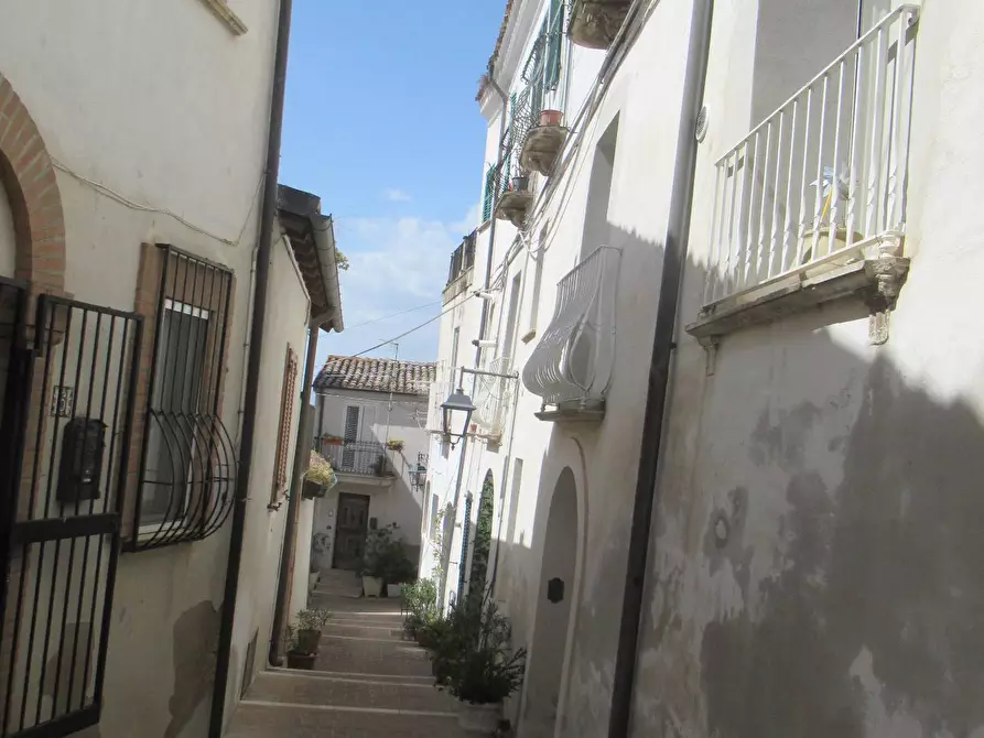 Immagine 30 di Appartamento in vendita  in Piazza D'Albenzio 15 a Brittoli