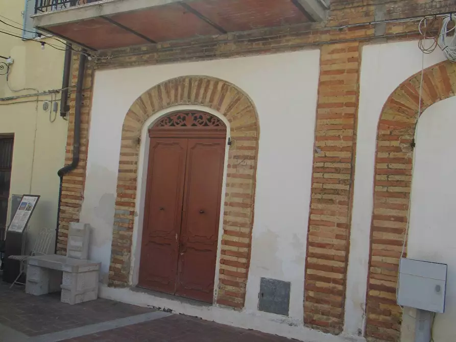 Immagine 2 di Appartamento in vendita  in Piazza D'Albenzio 15 a Brittoli