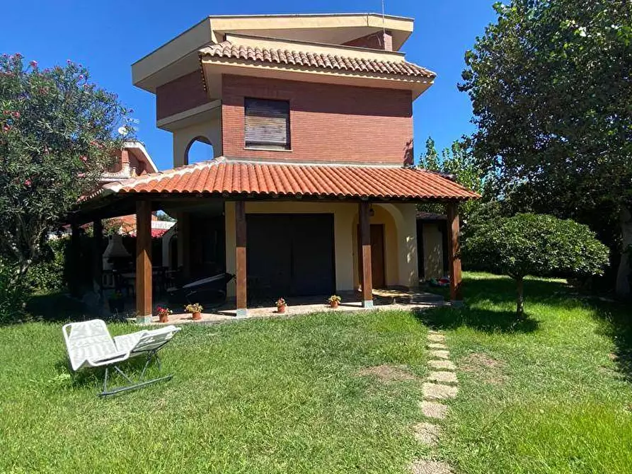 Immagine 1 di Villa in affitto  in Via Cerenova a Fiumicino