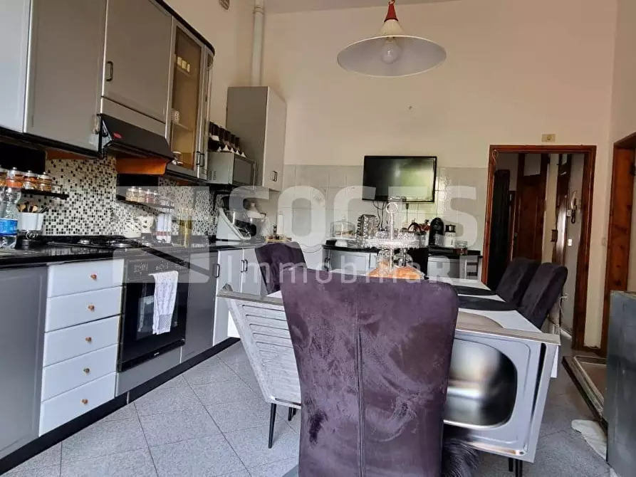 Immagine 1 di Appartamento in vendita  in Via Roma a Bucine