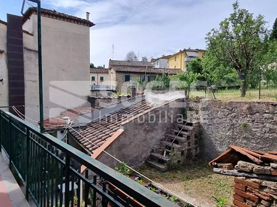 Immagine 3 di Appartamento in vendita  in Via Roma a Bucine