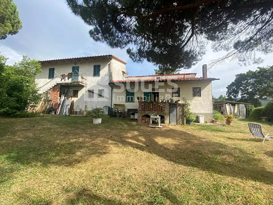Immagine 1 di Villa in vendita  in via fontarnieri a Rufina