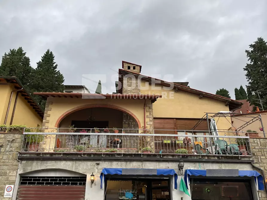Immagine 1 di Villa in vendita  in Via della Pieve 45 a Rignano Sull'arno