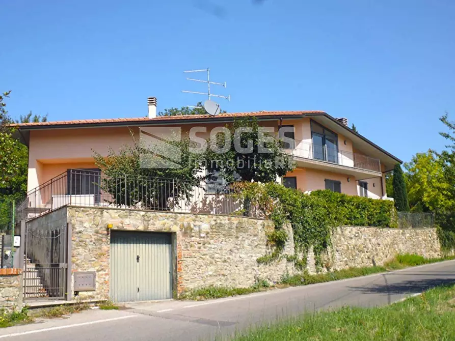 Immagine 1 di Villa in vendita  in Via delle Conserve 7/B a Arezzo