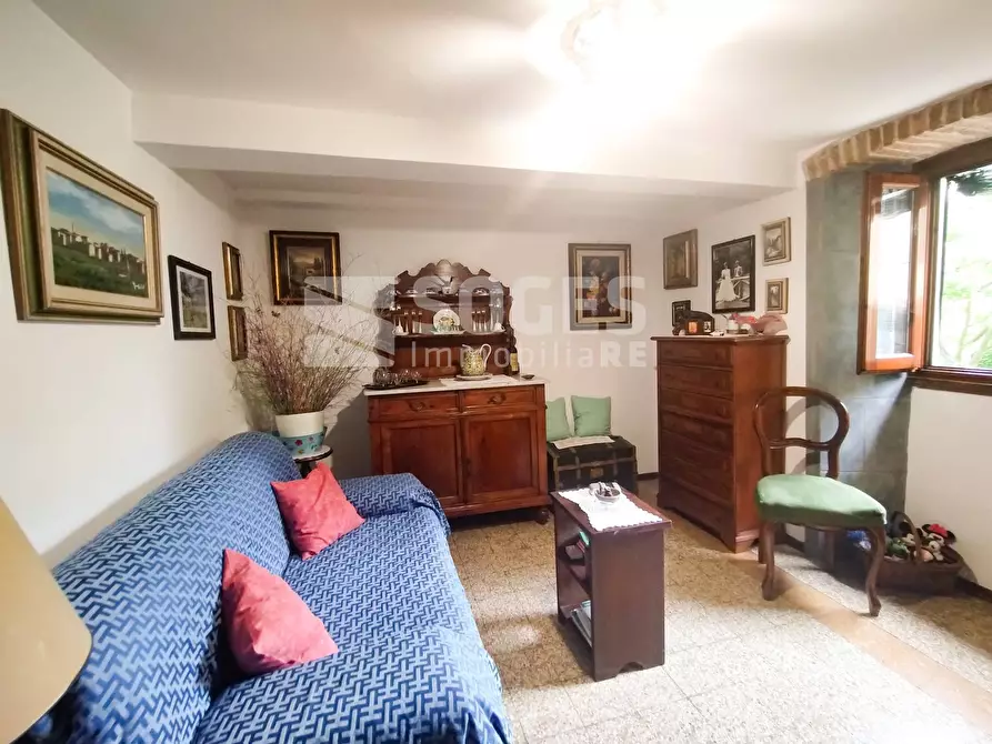 Immagine 1 di Appartamento in vendita  in Sdrucciolo della torre a Rufina