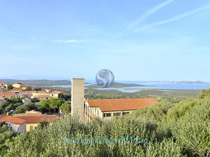 Immagine 1 di Appartamento in vendita  in via della chiesa a Santa Teresa Gallura