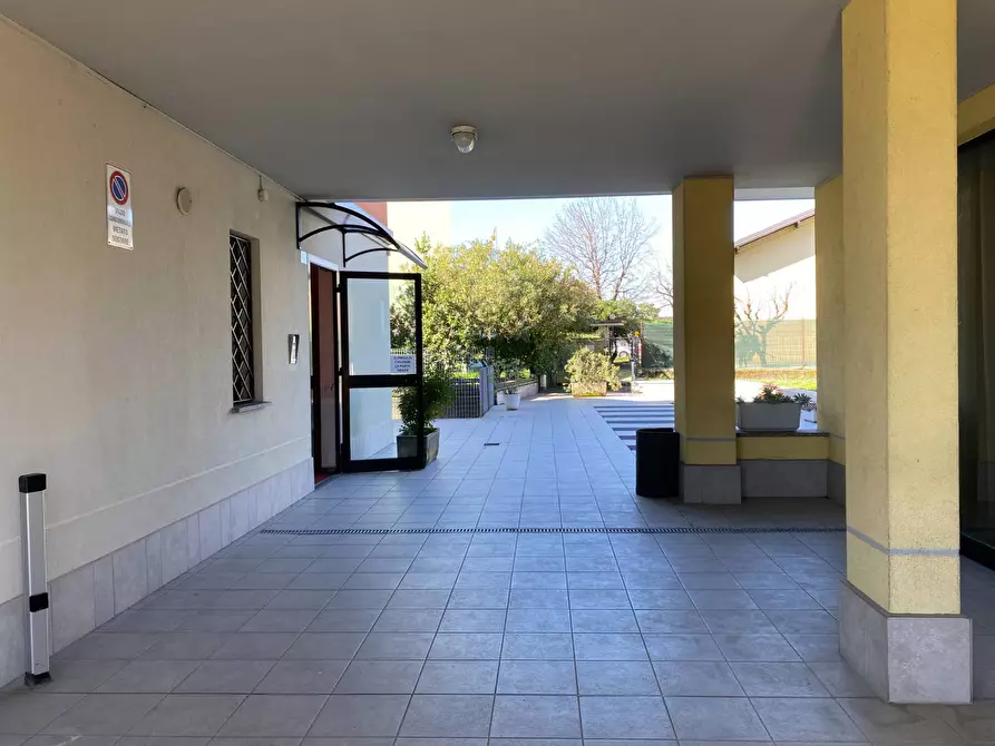 Immagine 16 di Appartamento in affitto  in via IV novembre 11 a Osio Sotto