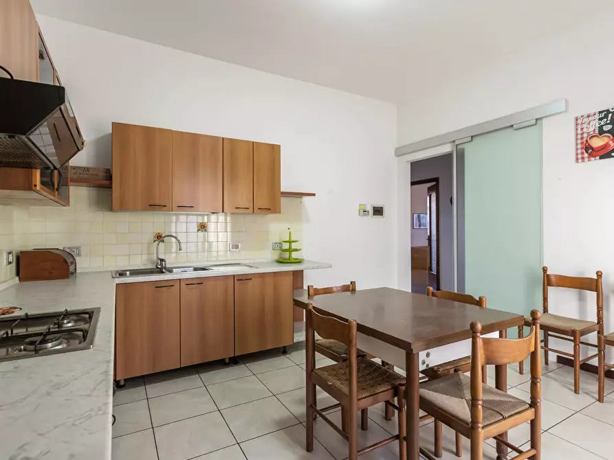 Immagine 2 di Appartamento in affitto  in via Rossini 9 a Azzano San Paolo