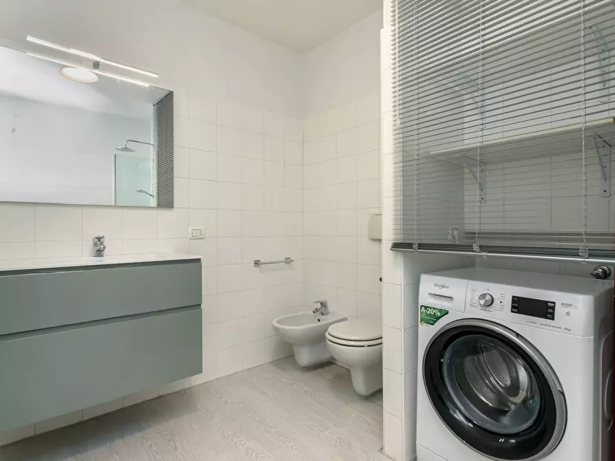 Immagine 17 di Appartamento in affitto  in VIA MORONI 65 a Bergamo