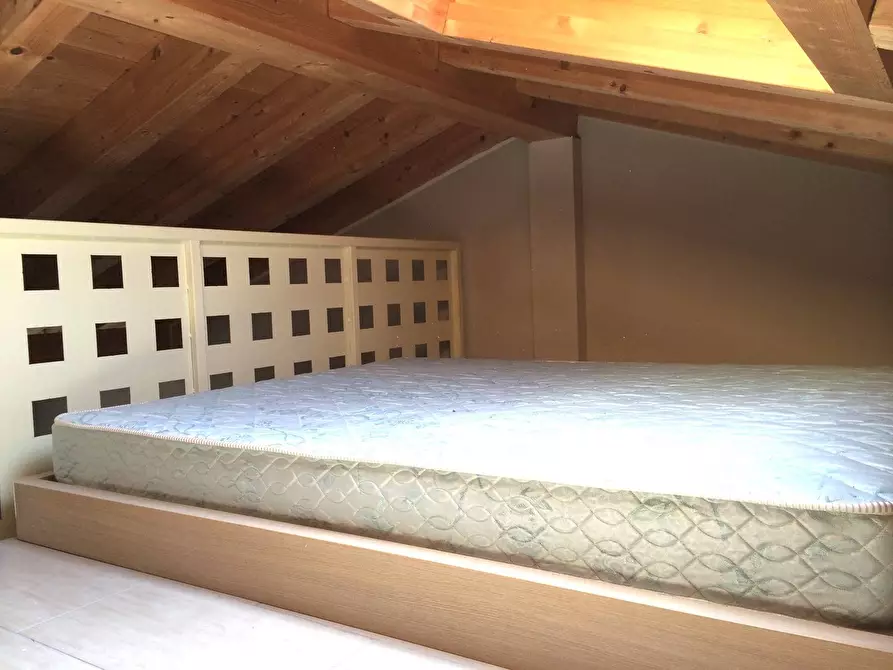 Immagine 12 di Appartamento in affitto  in Via Donizetti 16 a Dalmine