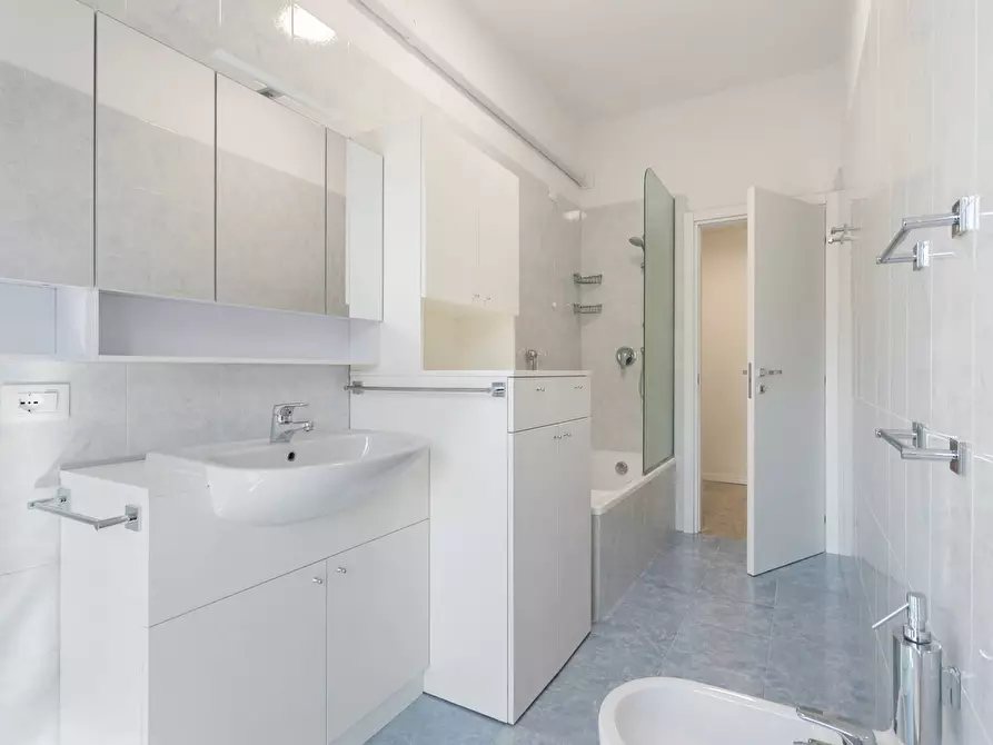 Immagine 19 di Appartamento in affitto  in via Costantina 19 a Bergamo