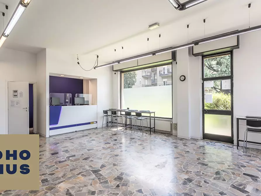 Immagine 2 di Locale commerciale in vendita  in Via Vittorio Veneto 57 a Bonate Sotto