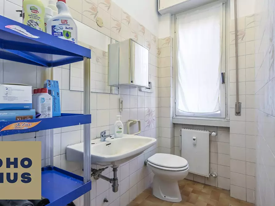 Immagine 13 di Locale commerciale in vendita  in Via Vittorio Veneto 57 a Bonate Sotto