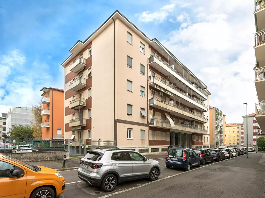 Immagine 21 di Appartamento in affitto  in via Venanzio 2 a Bergamo