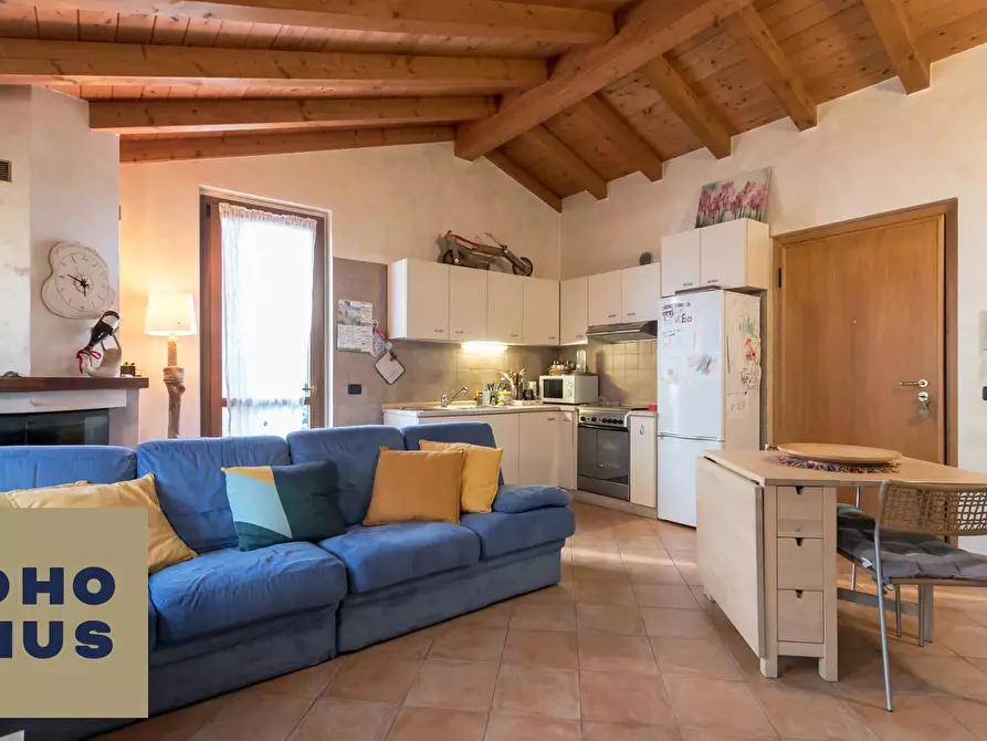 Immagine 2 di Appartamento in vendita  in Via Nino Rota 3 a Mozzo